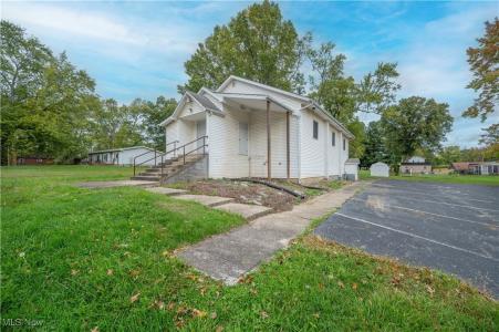 1187 Deforest Road SE, Warren, 俄亥俄州 44484, 美國