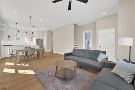 4213 Clinton Avenue, Cleveland, 오하이오 44113, 미국