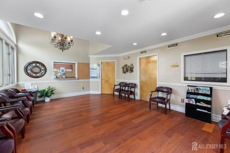 1813 Oak Tree Road Road, Edison, Nova Jersey 08820, Estados Unidos