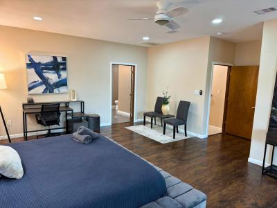 2402 Pine Street, Galveston, Texas 77551