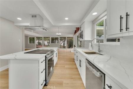 418 S Vecino Drive, Covina, California 91723