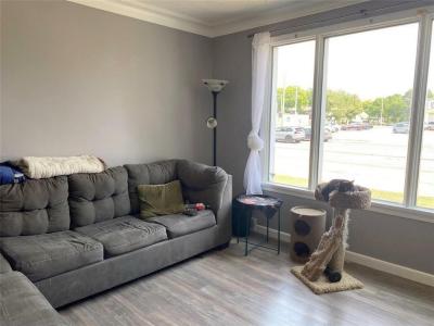 730 HENDERSON HIGHWAY, Winnipeg, Manitoba R2K 2K3, Kanada