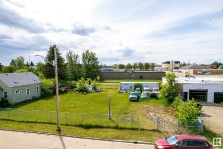 9916 103 STREET, Morinville, Alberta T8R 1E6, Canada