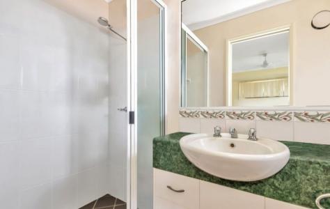 8 Porpoise Place, Andergrove, QLD 4740, Australia