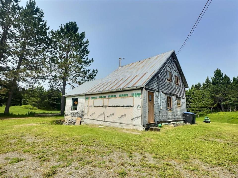 190  Route 232, Saint-Eusèbe, Quebec G0L 2Y0, CANADÁ