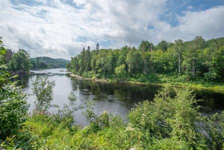 827  Ch. de la Chute, Mansfield-et-Pontefract, Québec J0X 1R0, Canada