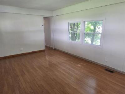 28 MADISON PLACE MADISON PLACE, Claremont, 新罕布什尔州 03743, 美国