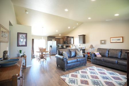 1028 W Sequoia Rd, Moses Lake, Waszyngton 98837, USA