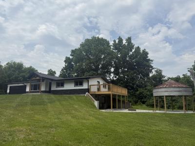 7475 E LOST WOODS LN, CENTRALIA, מיזורי 65240, ארצות הברית של אמריקה