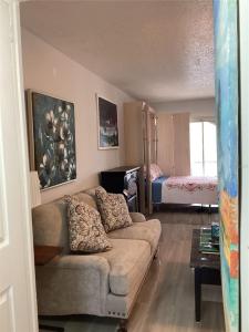 7701 Starkey Rd. #704, Seminole, Florida 33777, Estados Unidos