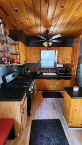 26079 Snow Avenue, Long Barn, California 95335, Estados Unidos