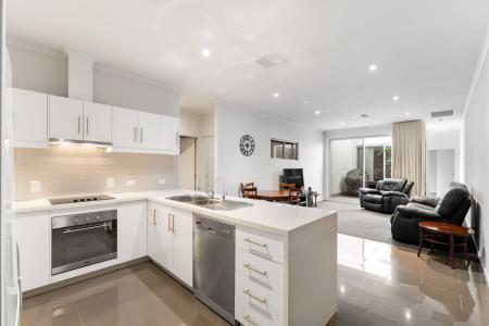 10/27-29 Metro Parade, Mawson Lakes, SA 5095, Australia