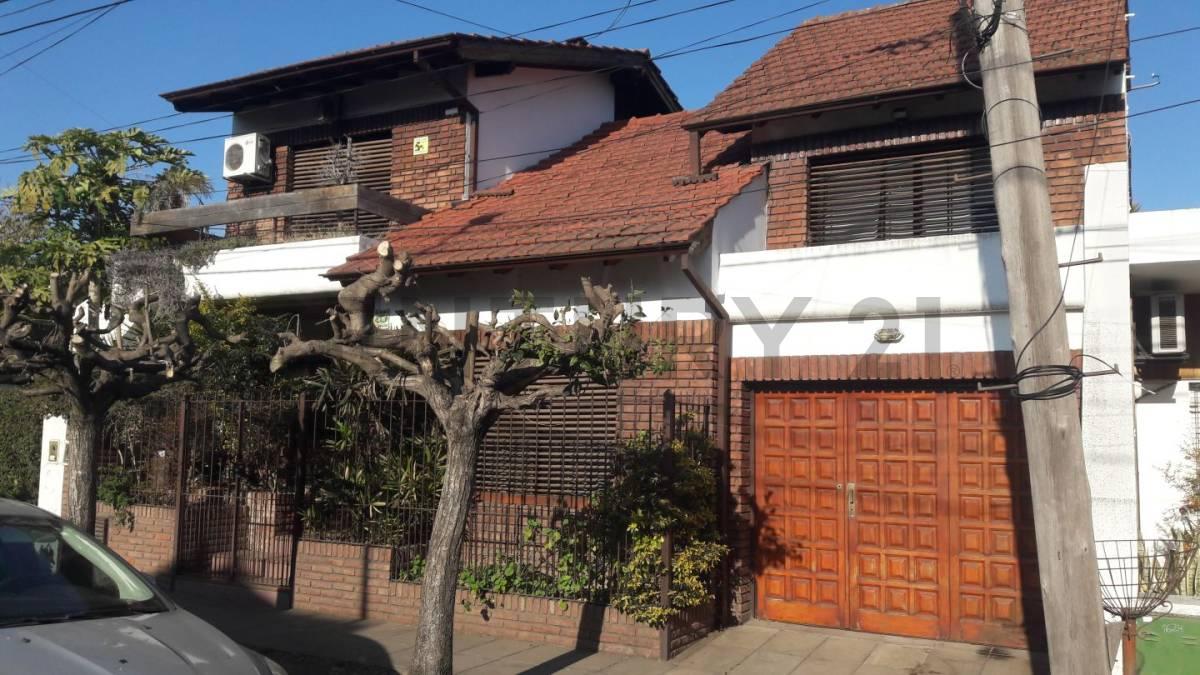 Schumann 1620, Hurlingham, GBA Oeste 00001, Argentina