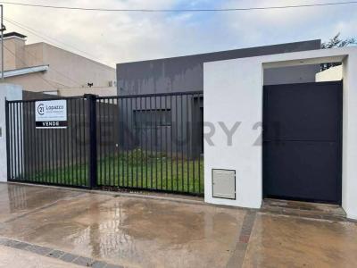 Azcuenaga 554, Tres Arroyos, Buenos Aires (fuera De GBA) 7500, Arjantin