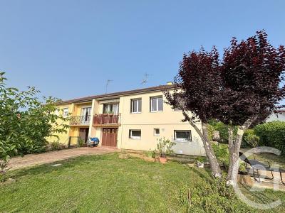 Chatenoy Le Royal, Bourgogne 71880, France