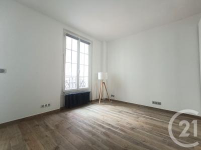 Paris, Île-de-France 75018, França