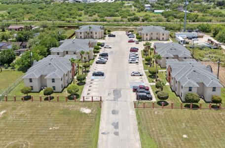 1000 E STENGER ST, San Benito, Texas 78586, USA