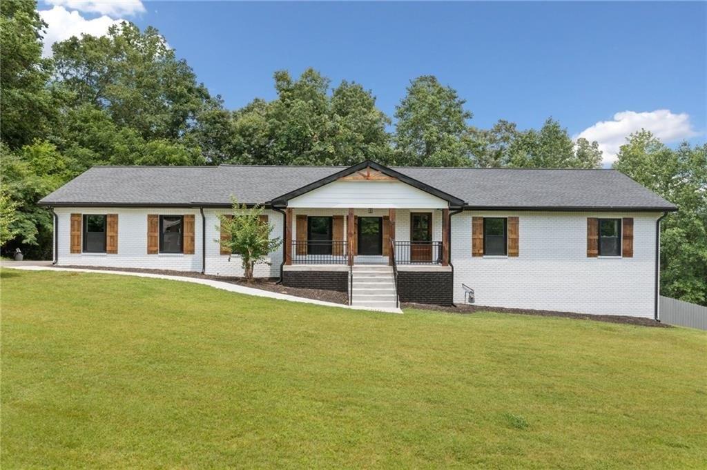 136 Ridgecrest Drive, Ball Ground, Georgia 30107, USA