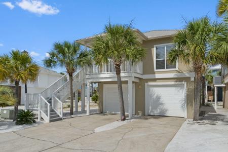 1473 Homeport Dr, Navarre, Florida 32566, USA
