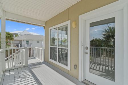 1473 Homeport Dr, Navarre, Florida 32566