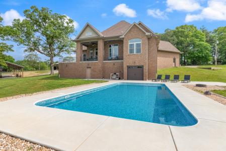532 Tidwell Rd, Bon Aqua, Tennessee 37025, USA