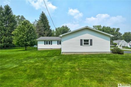 16 Glenwood Ave., Lakewood, Nowy Jork 14750, USA