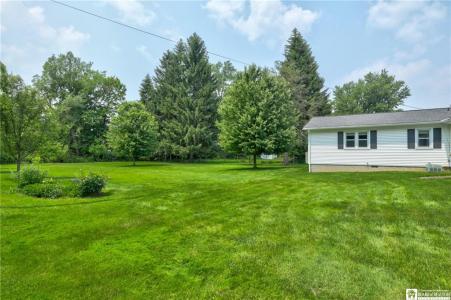 16 Glenwood Ave., Lakewood, Nowy Jork 14750, USA