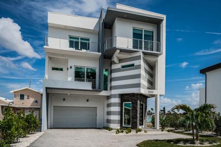 10209 Gulf Blvd, Treasure Island, Florida 33706, USA