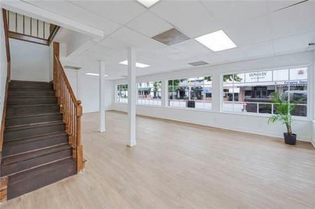 16537 Bellflower Boulevard Unit A, Bellflower, Kalifornien 90706, USA