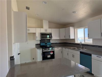 12275 Barbet Rd, Phelan, California 92371