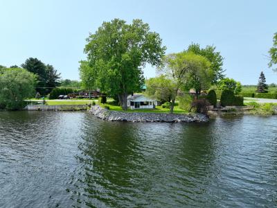 1366 Lake Shore Road, Chazy, NY 12921, USA