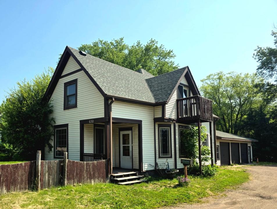 630 10th Ave. , Baldwin, Wisconsin 54002