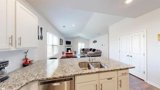 931 Brynderwen Place, Lyman, SC 29365-8601, USA
