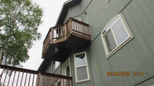 20638 Driftwood Bay Drive, Eagle River, Alaska 99577