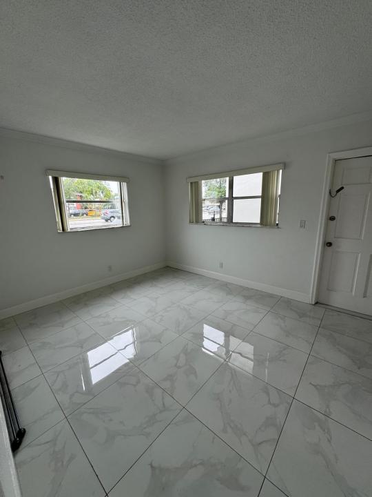 4933 Hollywood Blvd # 105, Hollywood, 佛罗里达州 33021, 美国