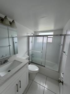 4933 Hollywood Blvd # 105, Hollywood, Florida 33021, USA