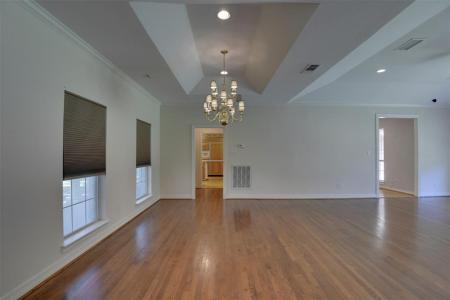 2215 California Lane, Arlington, Texas 76015, USA