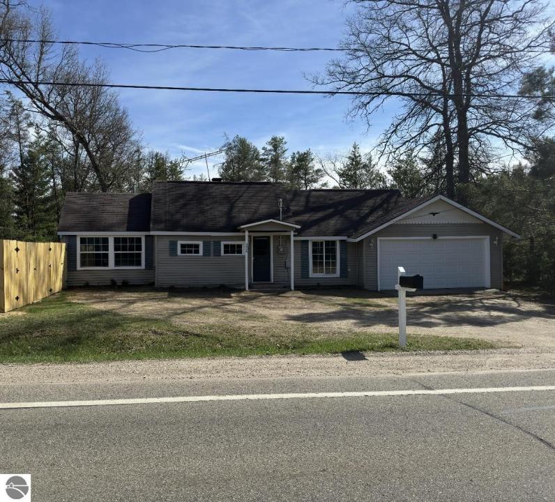 2948 E Michigan Highway, Roscommon, Michigan 48653, Amerika Birleşik Devletleri