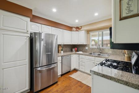 1519 Lyndhurst Avenue, Camarillo, California 93010
