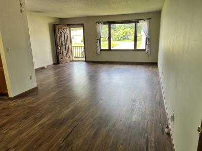 1600 N Harrison, Litchfield, Illinois 62056