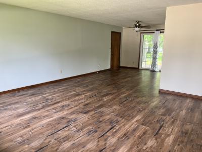 1600 N Harrison, Litchfield, Illinois 62056, USA