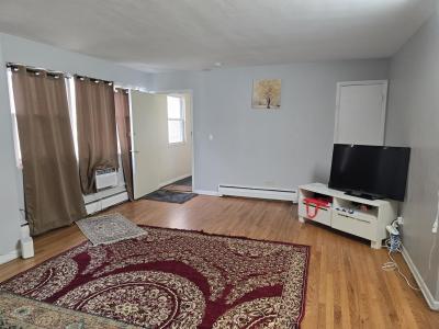 8030 Knox Avenue , 3W, Skokie, Illinois 60076, Amerika Birleşik Devletleri