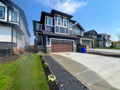 11 HERITAGE CIRCLE, Cochrane, アルバータ T4C 3G9, カナダ