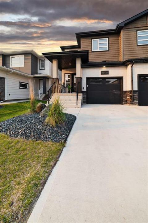 13 WUERCH CRESCENT, West St Paul, Manitoba R4A 0E3, Canada