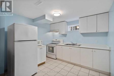 22 SWEET WATER CRESCENT, Richmond Hill (westbrook), Ontario L4S 2A9, Canadá