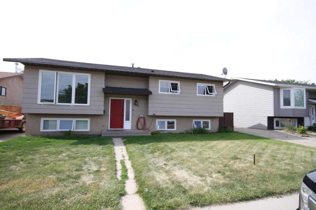 4634 60 AVE, Taber, Alberta T1G 1E1, Canada