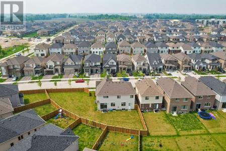 78 DASS DRIVE WEST, Centre Wellington (fergus), Ontario N1M 0H9, Canada