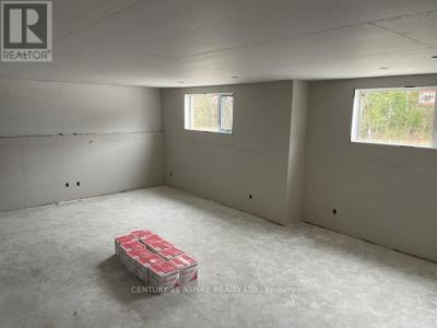 2410 SNAKE RIVER LINE, Whitewater Region, Ontario K0J 1K0, Canadá