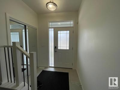 947 STILLWATER BOULEVARD NW, Edmonton, 阿尔伯塔 T6M 1M7, 加拿大