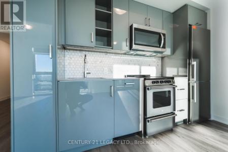 251 MANITOBA STREET, Toronto (mimico), Ontario M8Y 0C7, Kanada
